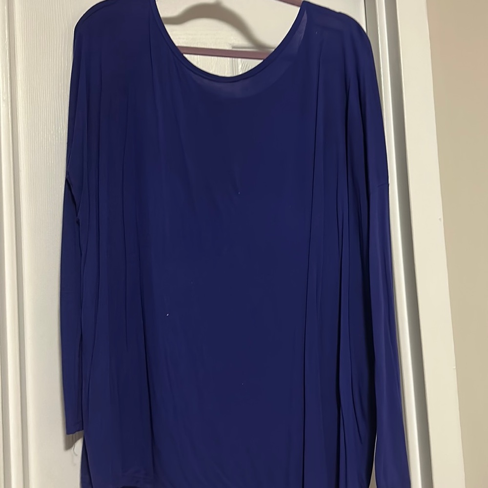 Piko long sleeve blue top. Size L but is big. Worn but in good condition!